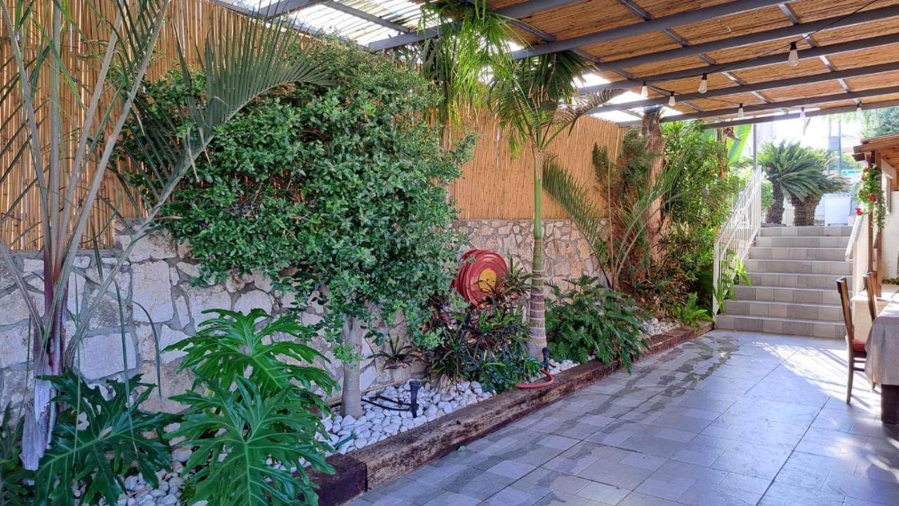 纳哈里亚אבני החושן- Avnei Hoshen公寓式酒店 外观 照片