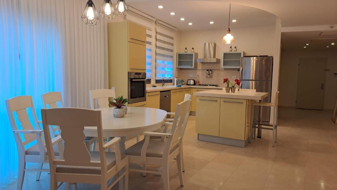 纳哈里亚אבני החושן- Avnei Hoshen公寓式酒店 外观 照片